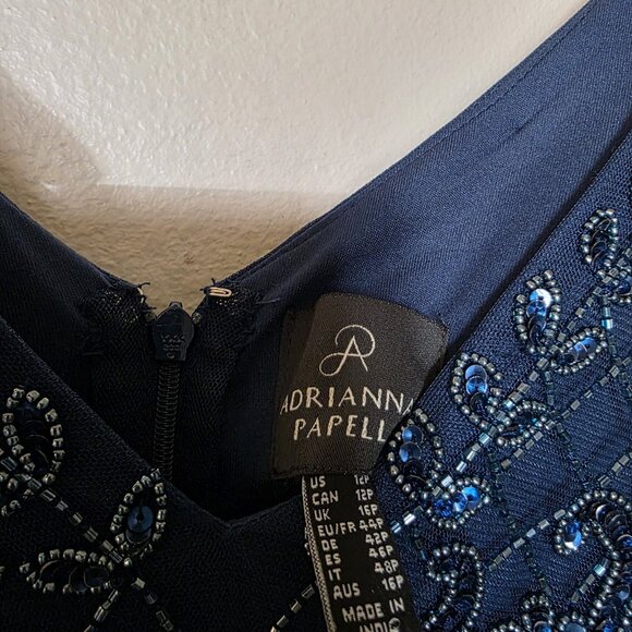 Adrianna Papell Navy Beaded Cold Shoulder Gown V-Neck Formal Evening Dress 12P - Picture 6 of 15